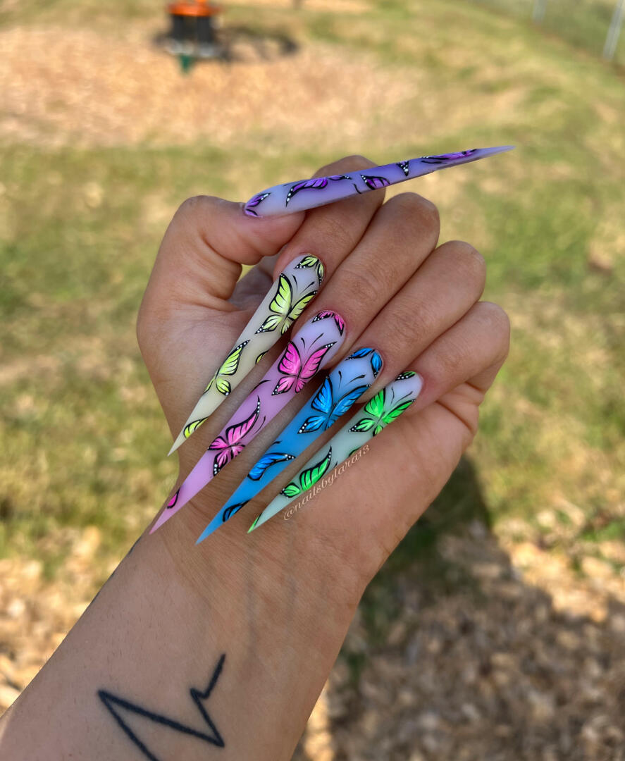 Nails By Lara